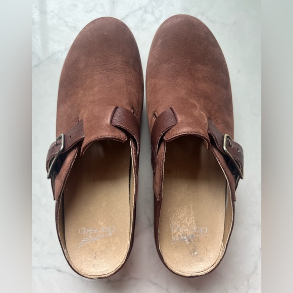 NWOT Dansko Caia Buckled Leather Wedge Clog in Chestnut Brown sz 40 / 9.5 - Picture 6 of 6